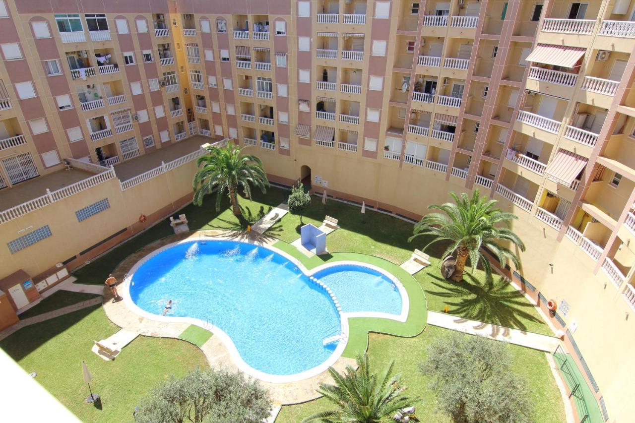 Apartamento Con Piscina, Parque Las Naciones, Torrevieja Luaran gambar
